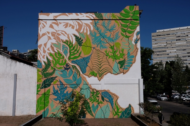 Gola Hundun mural in Montevideo